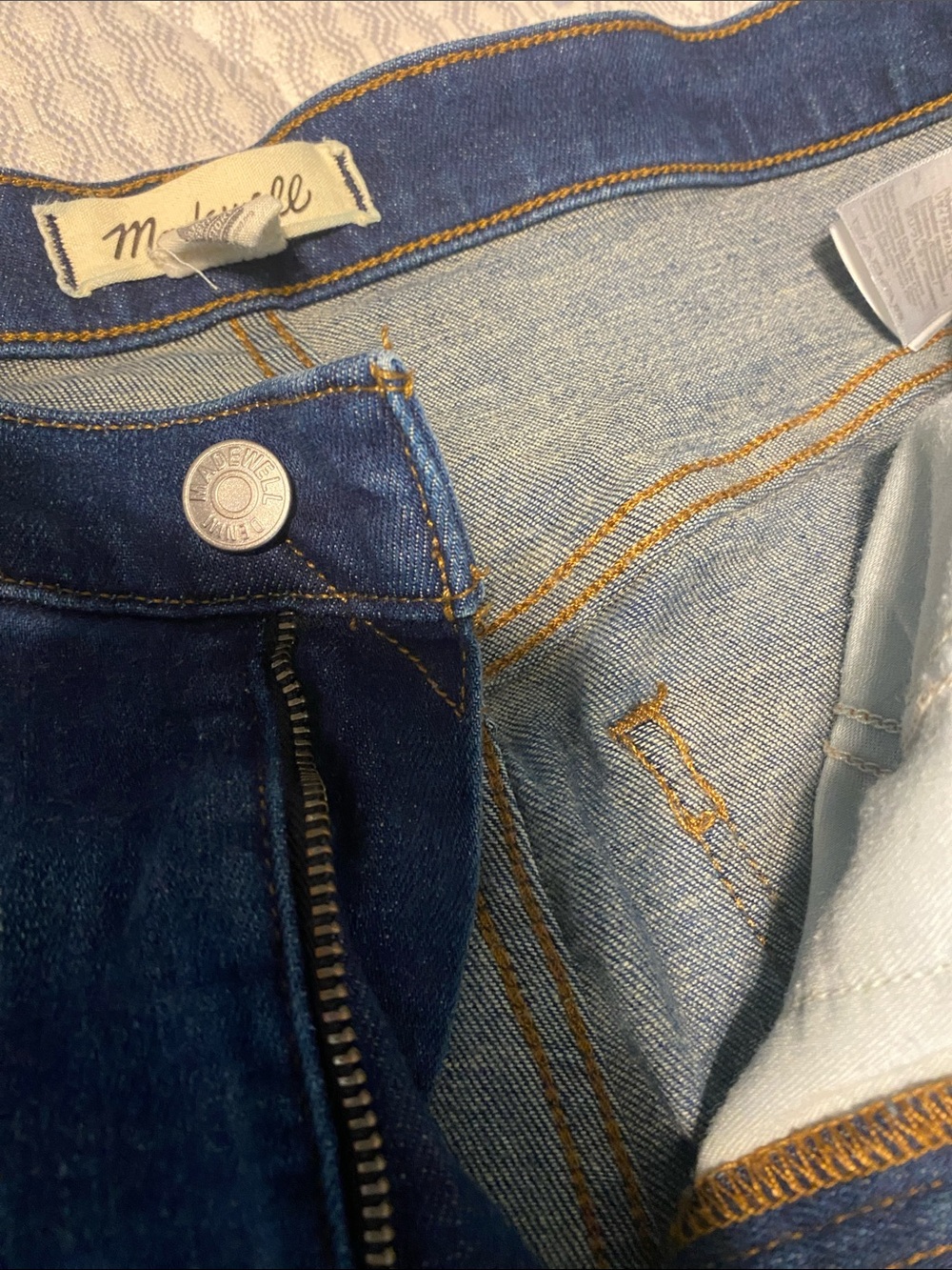Madewell Women's Skinny Jeans in Deep Indigo Wash - Picture 4 of 6